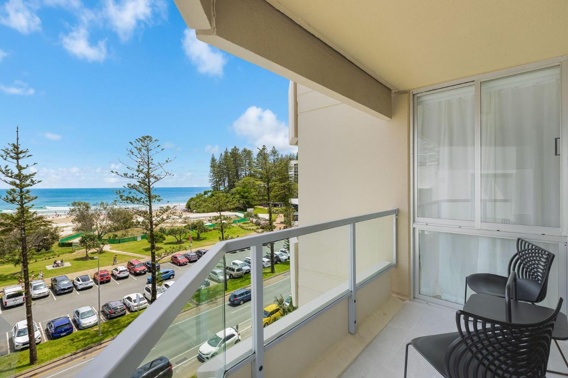 Kooringal Unit 15 * Gold Coast